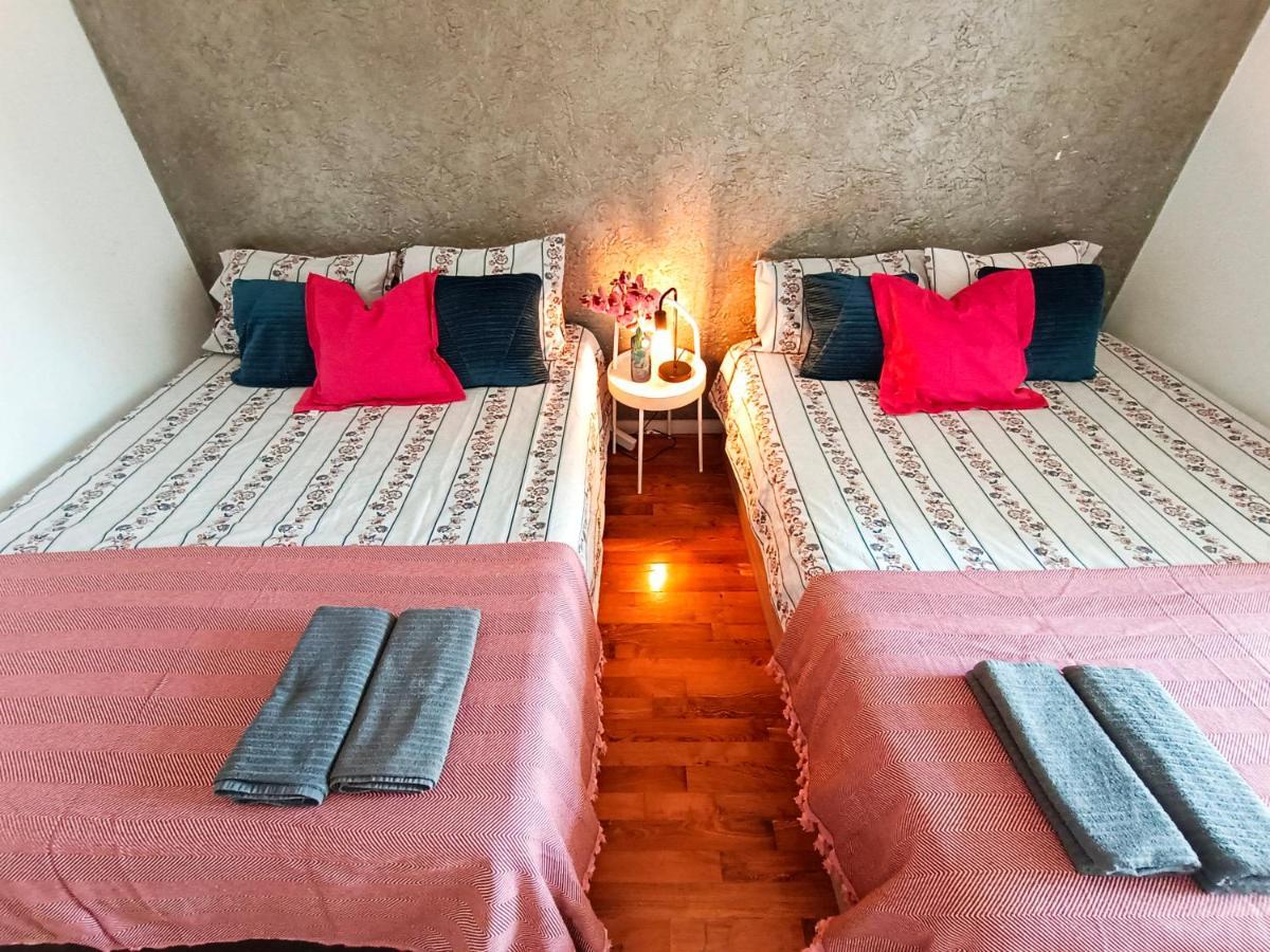 Urquinaona Rooms Barcelona Buitenkant foto
